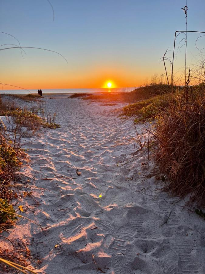 Surf Studio Beach Resort Cocoa Beach Eksteriør bilde